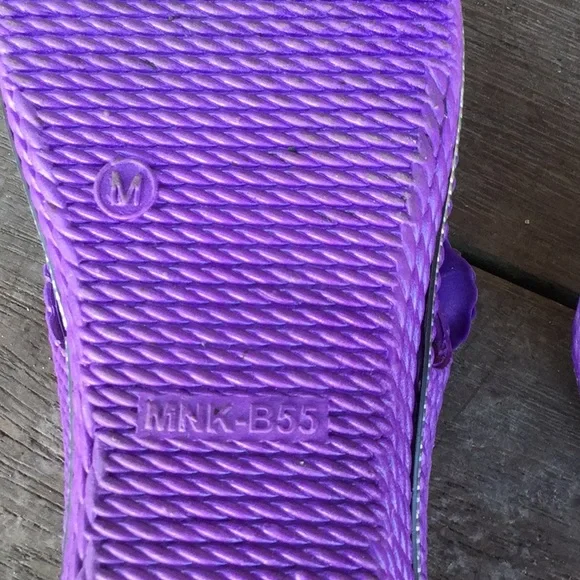 Purple travel flip flops Easter spring vacay farmer’s garden festival beach - Picture 5 of 6